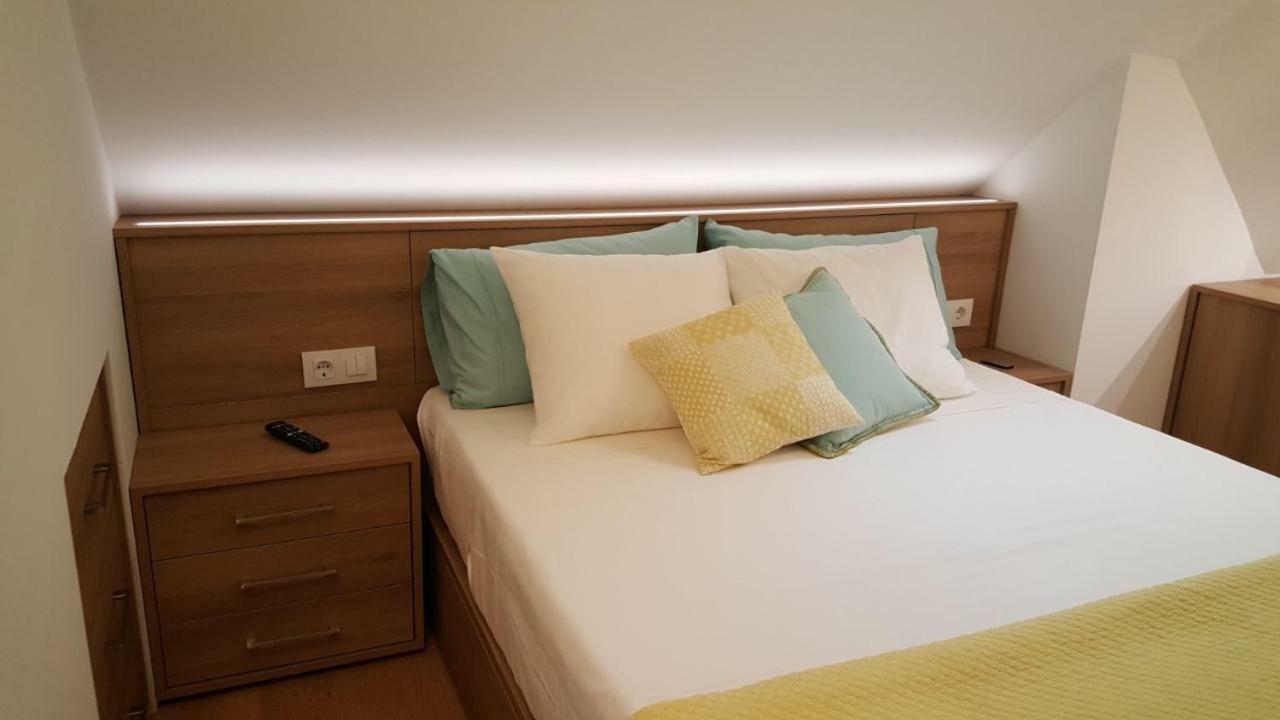 Estudio Atico con Altillo Ourense Exterior foto